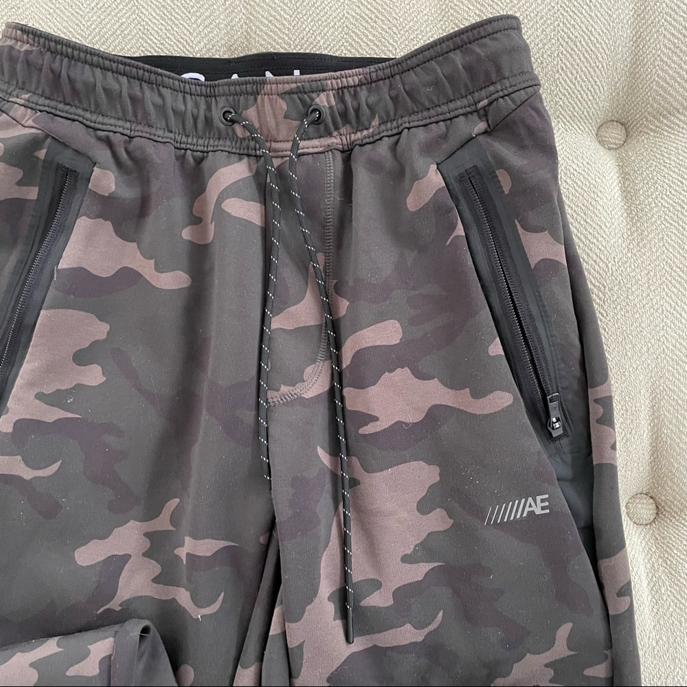 American Eagle Camo Joggers S - Picture 5 of 6